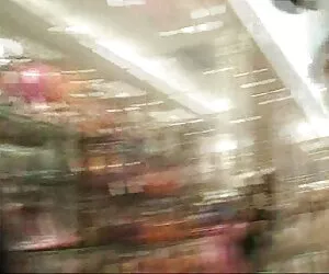 một thiếu phim xx hd niên trên bãi biển là một rất nóng Peeping Tom thợ Săn