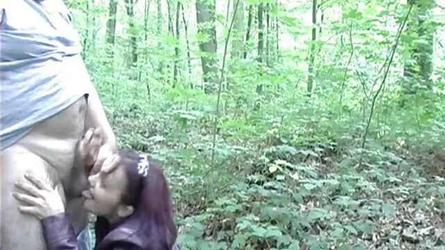 Các cô gái tóc vàng bị một phần phim s xx của gái sau khi ăn của cô!