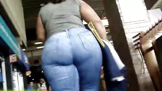 Nam tát giả vờ là một y phim hd xx tá nude quần