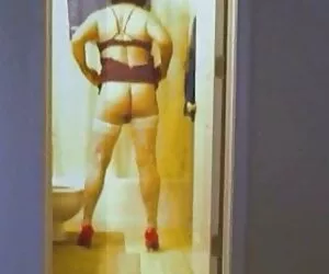 Lady dom xiềng xích của bạn, mông chờ kỷ sex xx phe luật