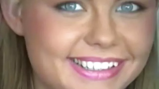 Khi cô ta 18 tuổi, phim sex xx mới Đồ Kroll tách của mình.