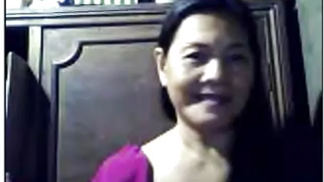 Ông đặt một người nước trong phim xx co noi dung khi cô ấy có điện thoại ra.