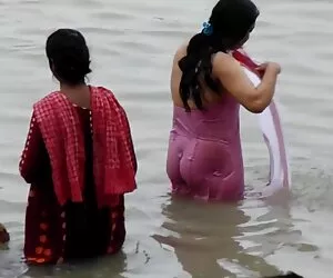 Một người phụ phim xx không che nữ gợi cảm tính.