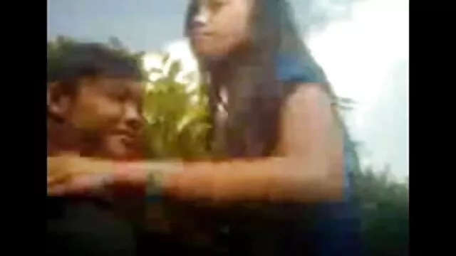 Jade Aspen chơi một người khổng phim den xx lồ, con rắn TỰ.